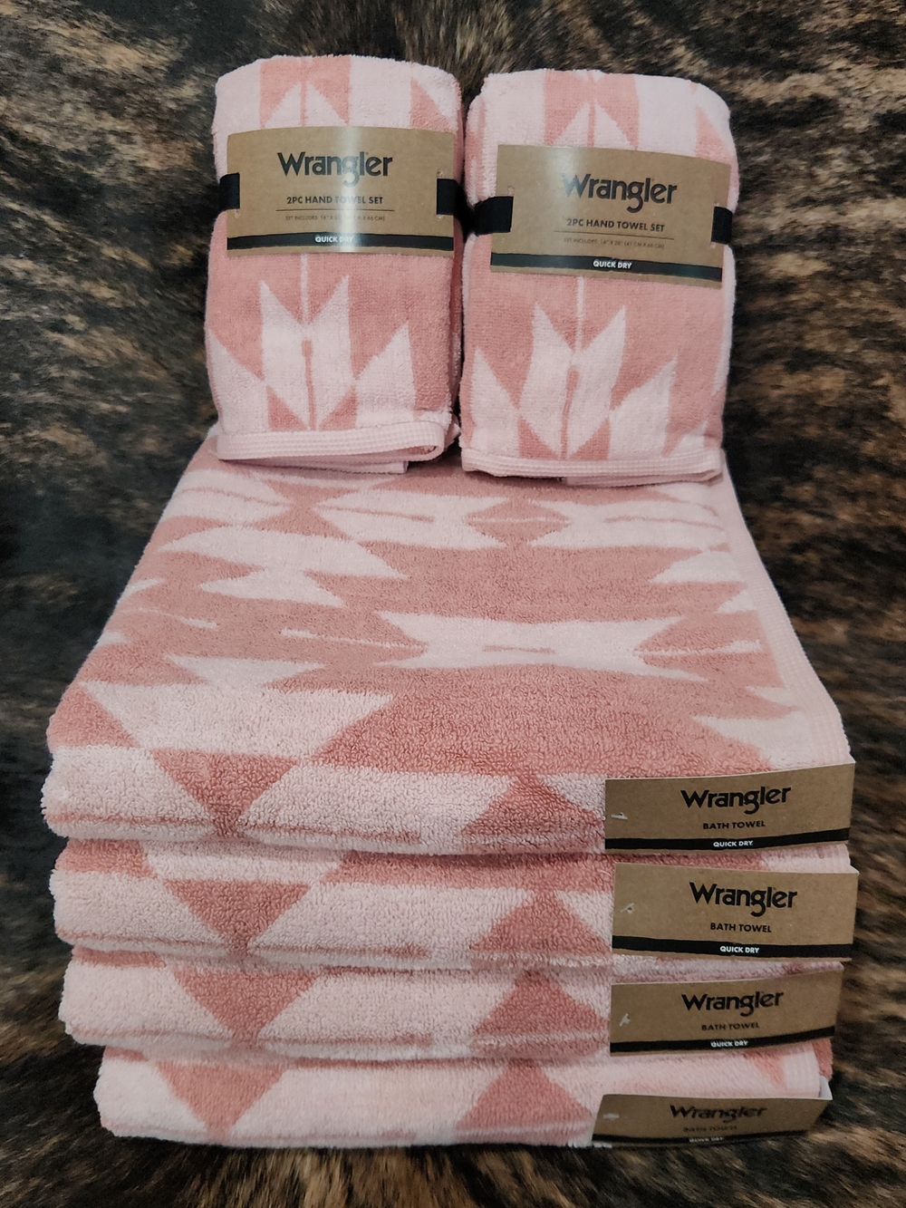 Wrangler Southwest Diamond Aztec Pink Bath Towel Set